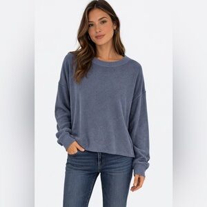 21 Aerie Pullover